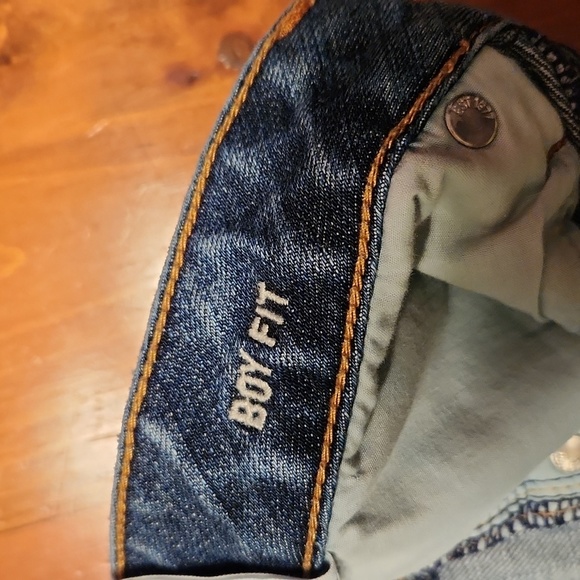 American Eagle Jean capris - Picture 5 of 5